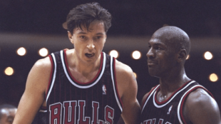 Toni Kukoc critica duramente el documental de Jordan