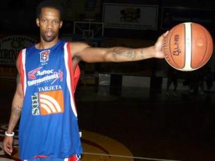 Antwan Dobie llega a Quimsa