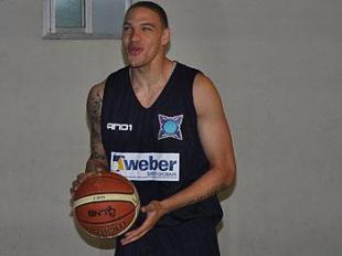 Baha Estudiantes cay ante Monte Basket