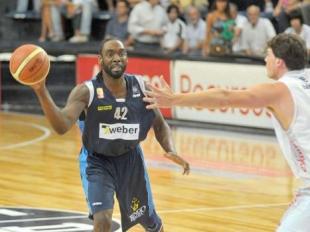 Baha Estudiantes va a evaluar a Devin Davis