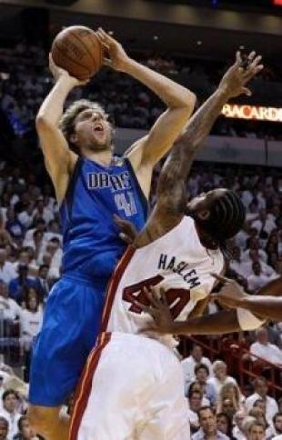 Mavericks empata la serie con el Heat 1-1