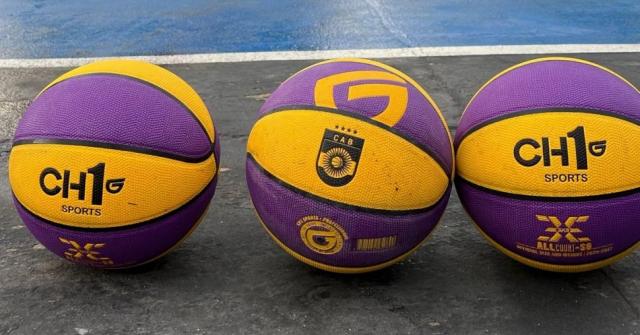 La Asociacin rosarina con nuevo baln oficial