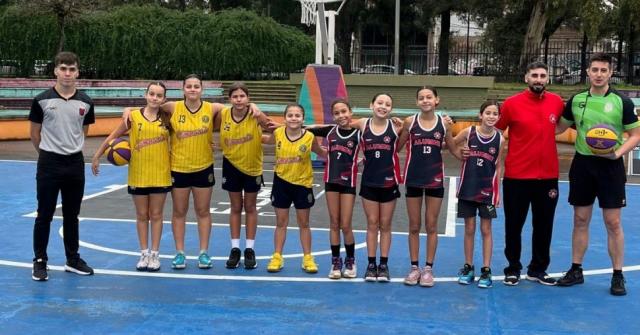 La Asociacin rosarina con nuevo baln oficial