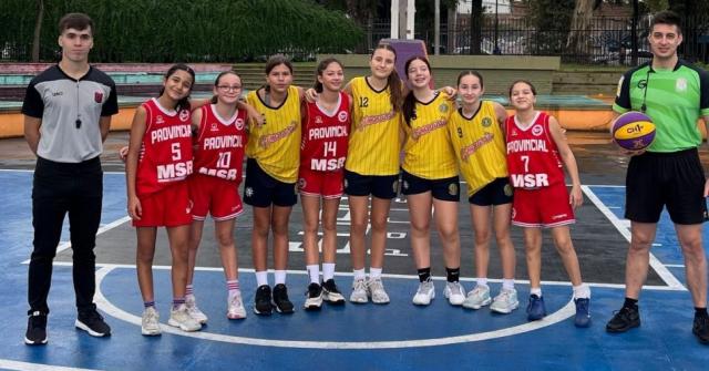 La Asociacin rosarina con nuevo baln oficial