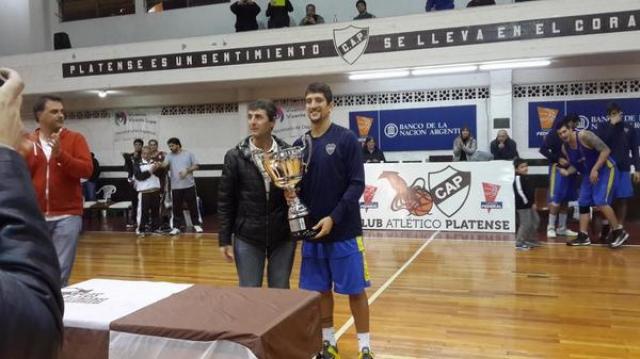 Victoria y trofeo para Boca