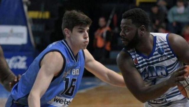 Raheem Singleton, afuera de Argentino