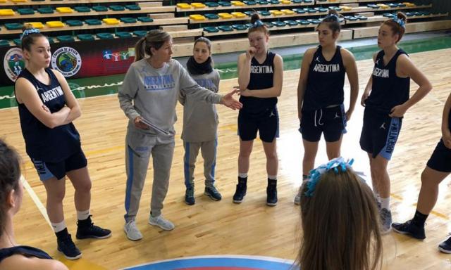 Las chicas debutan en el Sudamericano U15