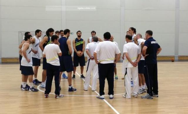 Argentina y Brasil por un lugar en las semis