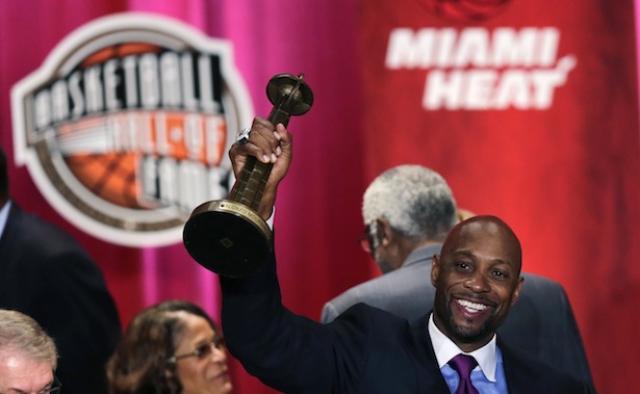 David Stern y Alonzo Mourning se sumaron al saln de la Fama