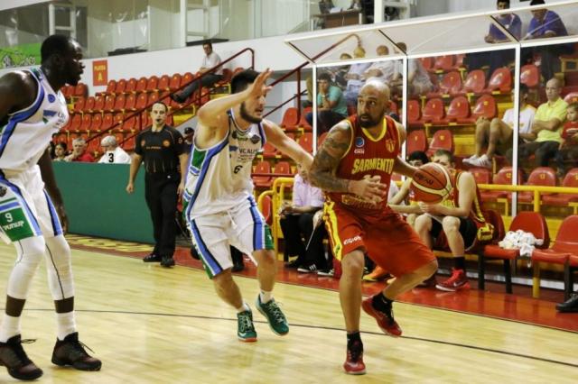 Platense sigue en lo ms alto