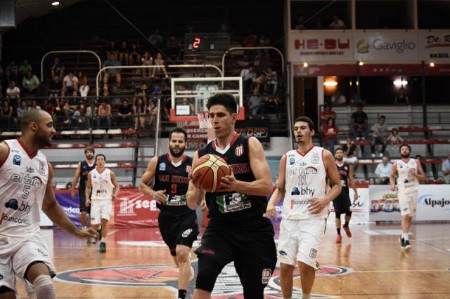 Platense le cort la racha a Ciclista