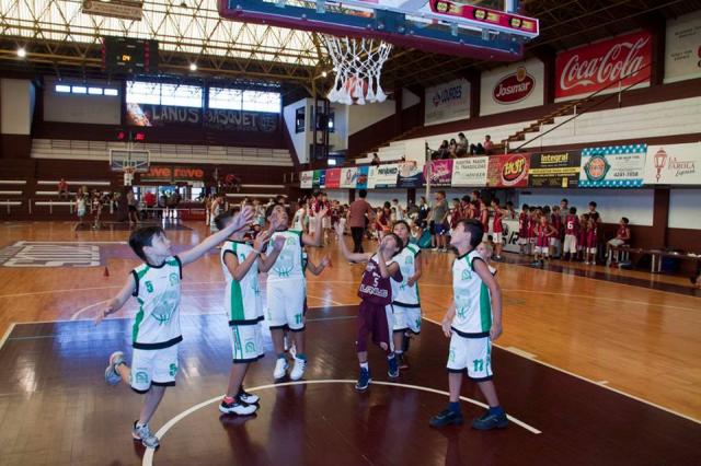 Lanus recibi el minibsquet