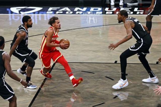 Hawks iniciaron el ao en la punta del Este