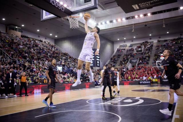 Liga Endesa: Brussino y Corbal�n se lucieron en cada victoria