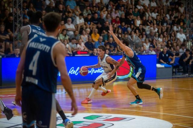 Viejo es el viento...