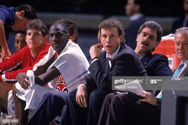 Doug Collins, el coach que cambi la mentalidad de los Bulls