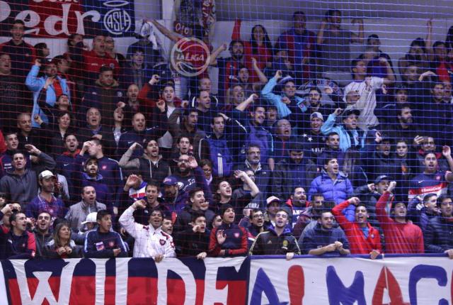 El partido se jug en las tribunas