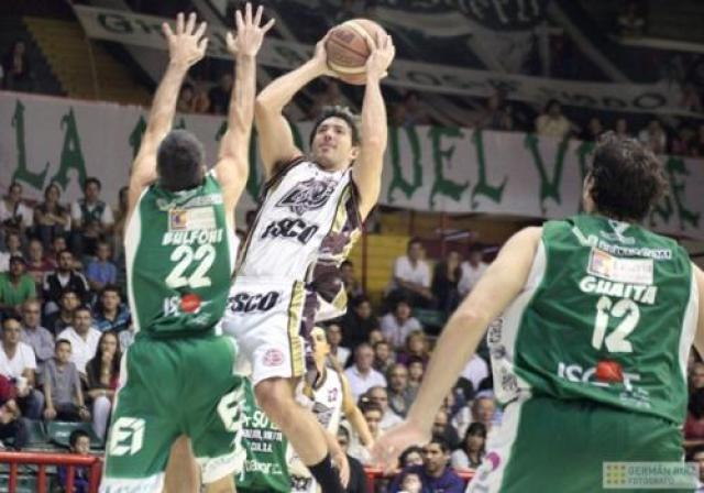 Lans barri a Atenas y hace historia