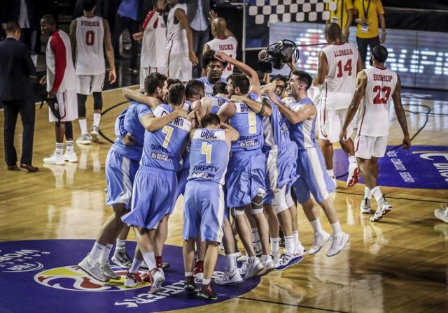 Uruguay y EEUU respiraron en el final