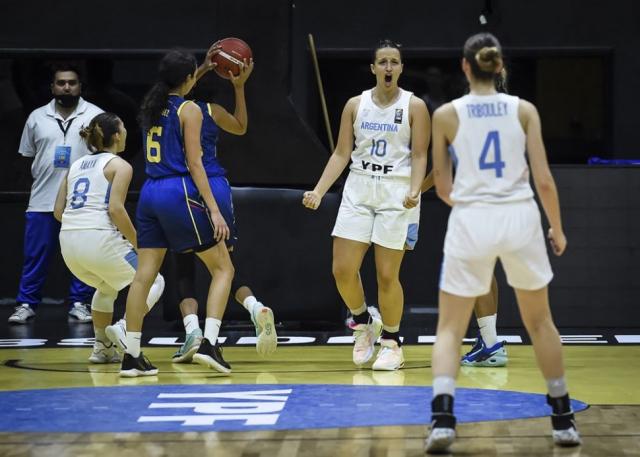 En su mejor partido del certamen Argentina se clasific al Premundial