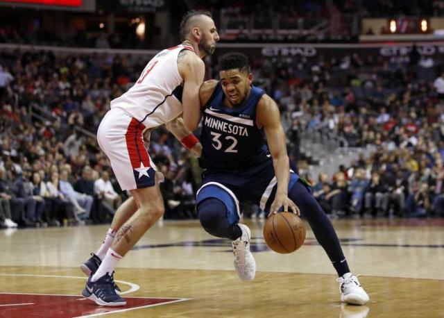 De la mano de Turner y Towns