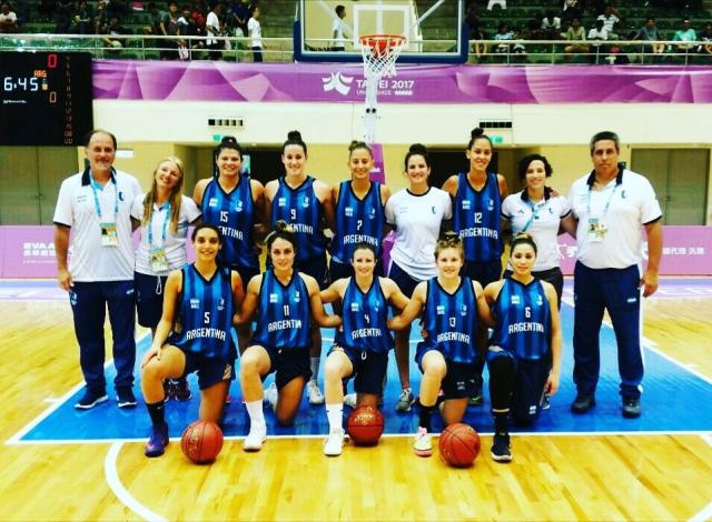 Las chicas no pudieron en su debut en los Universitarios