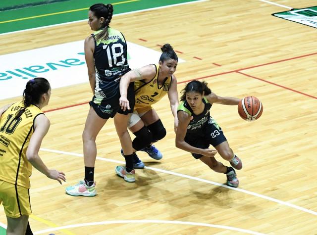 Corrientes Bsquet y Berazategui por el cetro