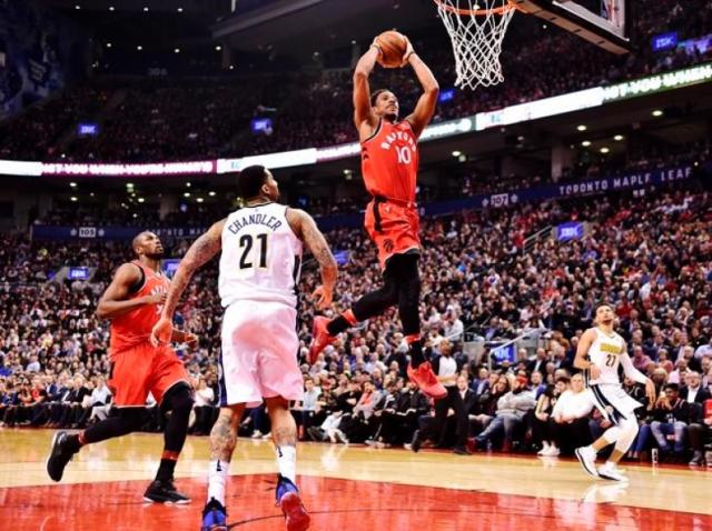 Toronto y Houston vencieron en sus rodeos