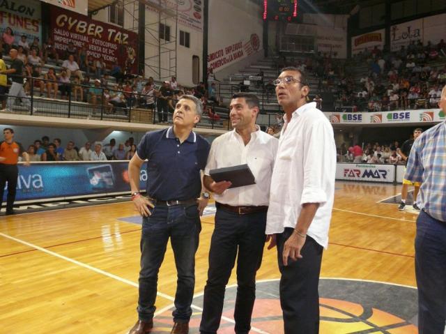 Miguel Cortijo fue homenajeado en Olmpico