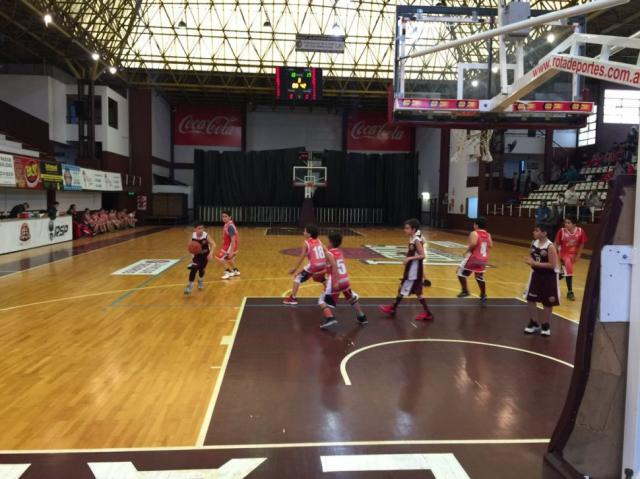 Lanus con sonrisas en menores y femenino