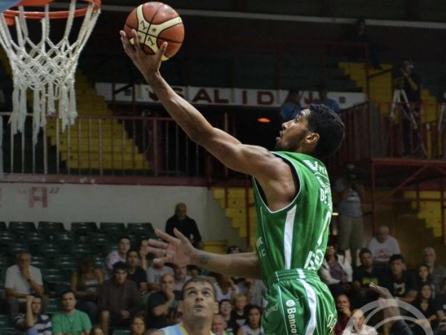 Jezreel De Jess llega a Salta Basket