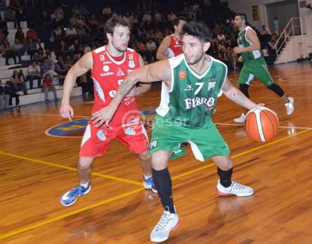 Trouville derrot a Ferro Carril Oeste