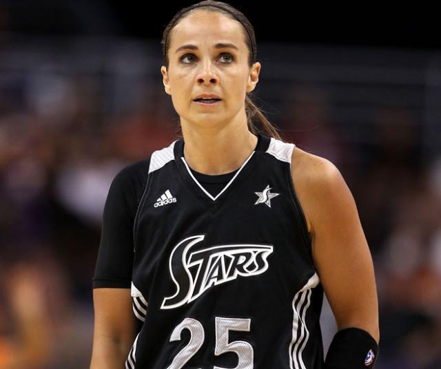 Los Spurs contratan a Becky Hammon como asistente y hacen historia