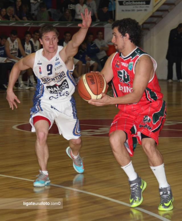 Argentino prolong su racha en el Coliseo